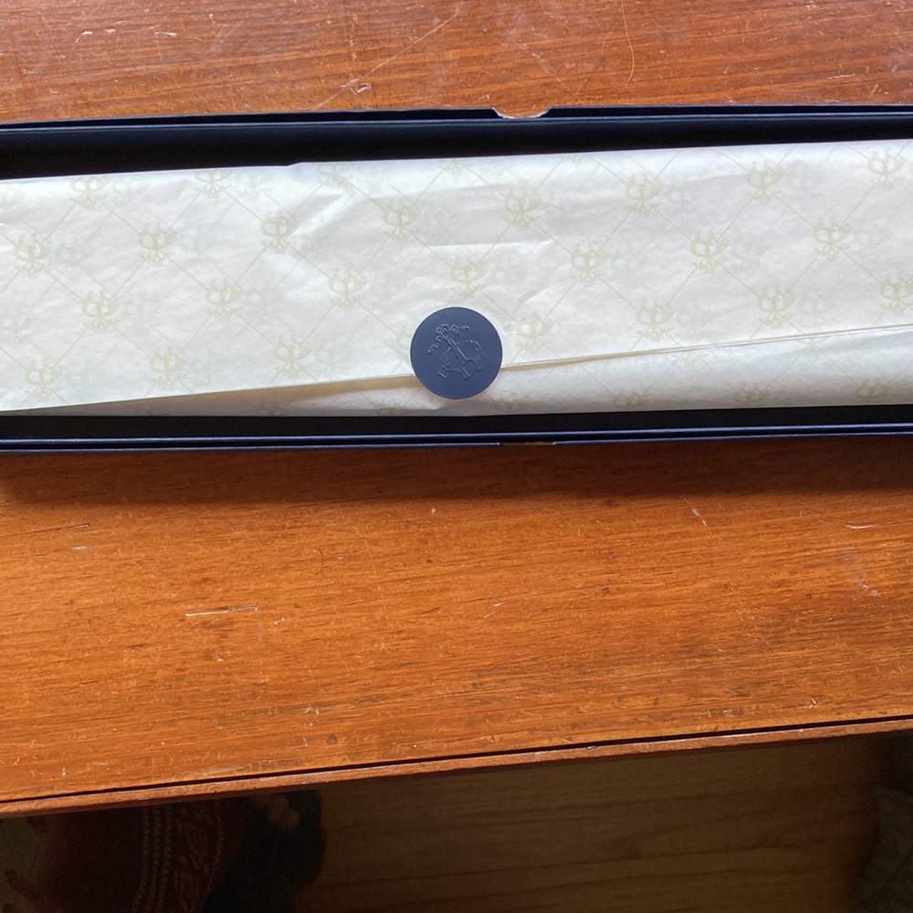 Mens neck tie. - Picture 4 of 6